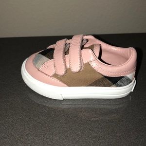 Burberry sneaker little girls